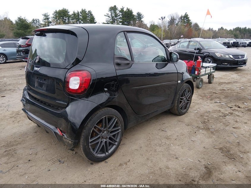 2017 Smart Fortwo VIN WMEFJ5DA0HK172618 IAAI salvage auction — FRONT & REAR, Salvage (Massachusetts), sold $4,550 on 2026-07-17 (photo 4)
