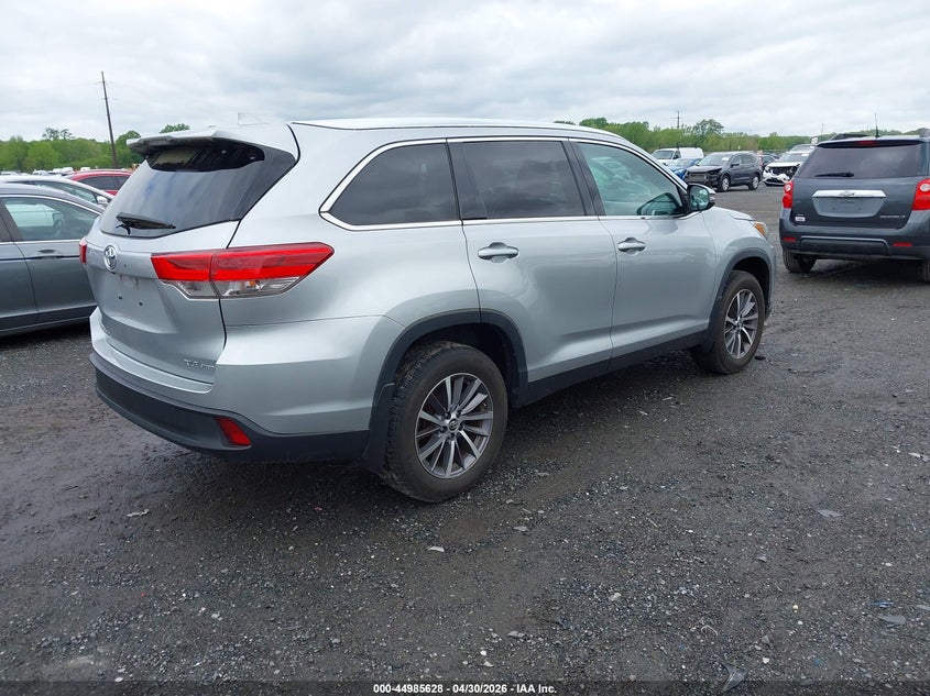 2019 Toyota Highlander VIN 5TDJZRFHXKS585651 IAAI salvage auction — LEFT SIDE, Salvage - Greater Than 75% (Maryland), sold $7,800 on 2026-07-06 (photo 4)