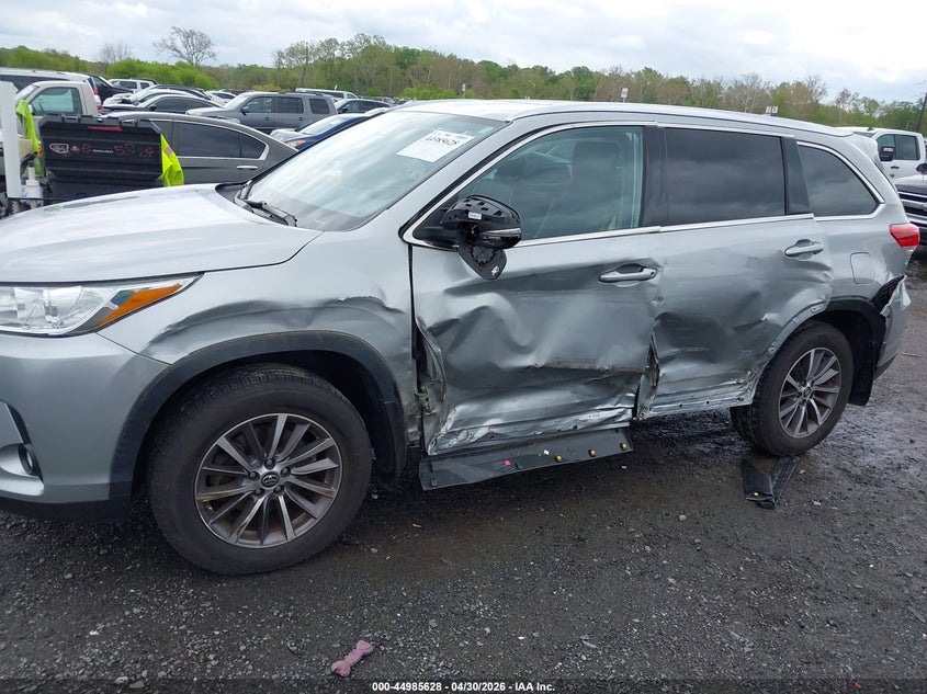 2019 Toyota Highlander VIN 5TDJZRFHXKS585651 IAAI salvage auction — LEFT SIDE, Salvage - Greater Than 75% (Maryland), sold $7,800 on 2026-07-06 (photo 6)