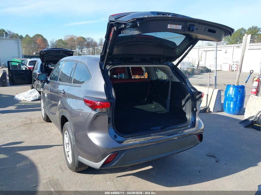 2021 Toyota Highlander VIN 5TDBZRBH1MS083950 IAAI salvage auction — FRONT END, Mv-907A (New York), sold $10,200 on 2026-07-21 (photo 3)