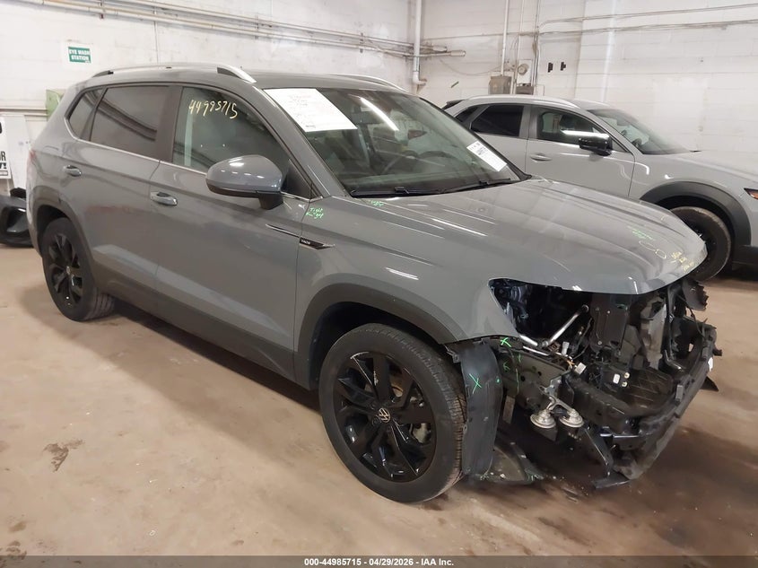 2022 Volkswagen Taos VIN 3VVPX7B25NM056927 IAAI salvage auction — FRONT END, Salvage Title, sold $7,900 on 2026-07-15 (photo 1)