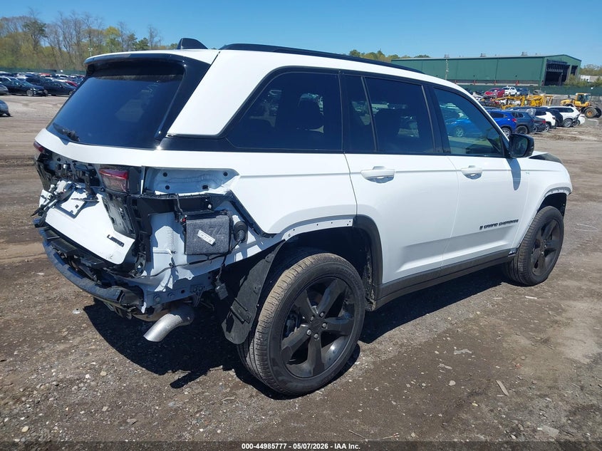 2025 Jeep Grand cherokee VIN 1C4RJHBG4S8781722 IAAI salvage auction — FRONT & REAR, Mv-907A (New York), sold $13,800 on 2026-07-30 (photo 4)