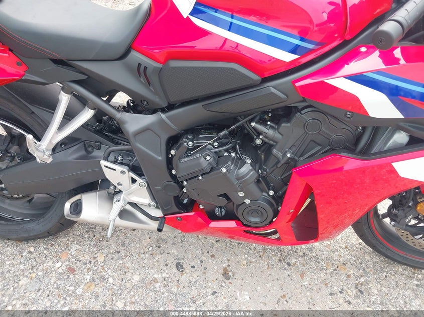 2026 Honda Cbr VIN MLHRH1558T5201899 IAAI salvage auction — REAR END, Salvage Title, sold $2,700 on 2026-07-07 (photo 8)
