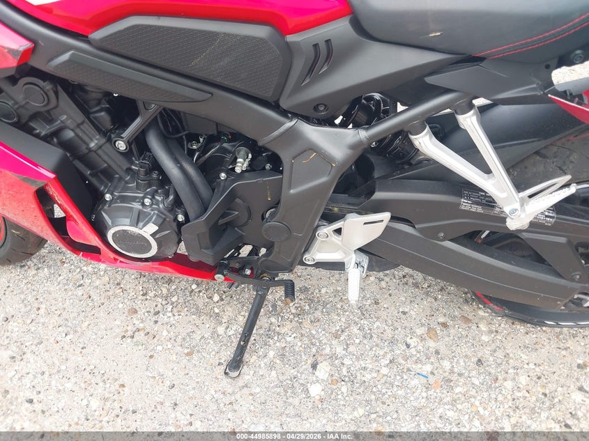 2026 Honda Cbr VIN MLHRH1558T5201899 IAAI salvage auction — REAR END, Salvage Title, sold $2,700 on 2026-07-07 (photo 9)