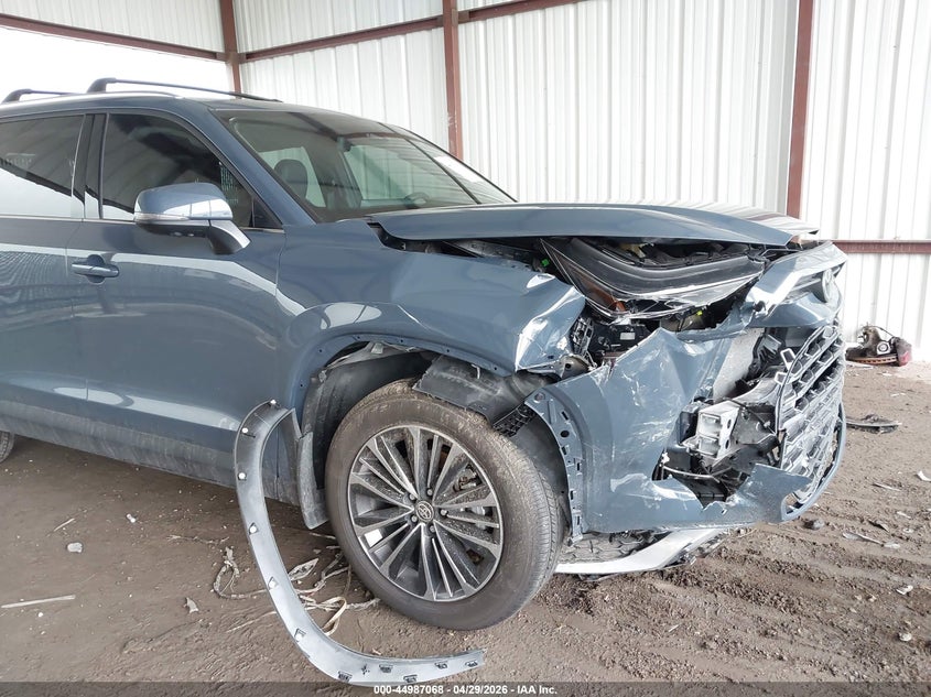 2026 Toyota Highlander VIN 5TDADAB50TS027367 IAAI salvage auction — FRONT END, Original (Texas), sold $32,250 on 2026-07-06 (photo 6)