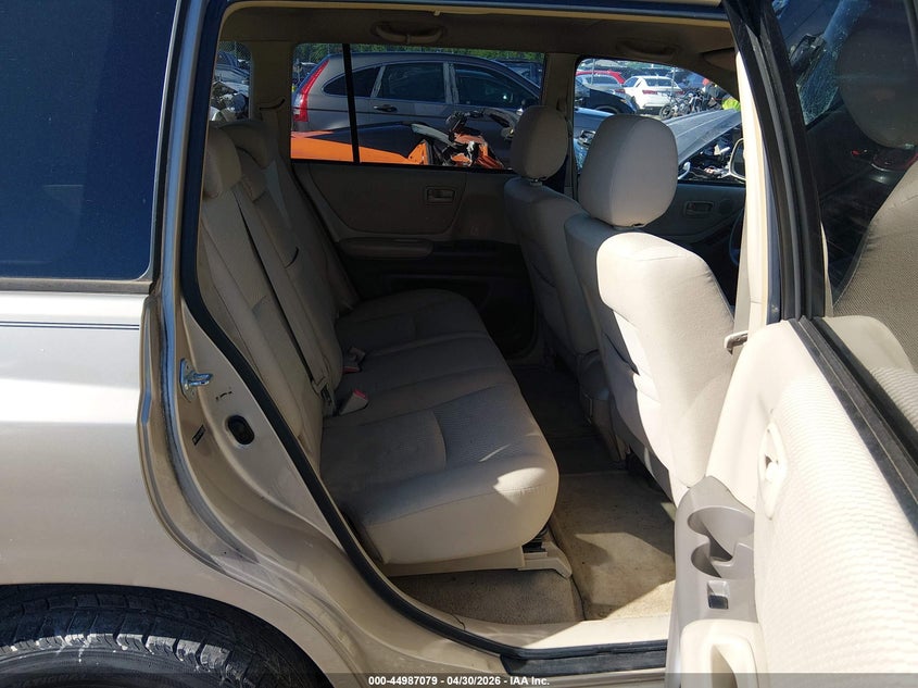 2005 Toyota Highlander VIN JTEHD21A650036997 IAAI salvage auction — NORMAL WEAR, Original (Kentucky), sold $800 on 2026-07-06 (photo 8)
