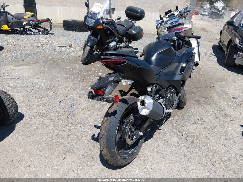 2026 Kawasaki Ninja VIN ML5EXGH19TDA73403 IAAI salvage auction — ALL OVER, Salvage (Massachusetts), sold $1,425 on 2026-09-12 (photo 4)