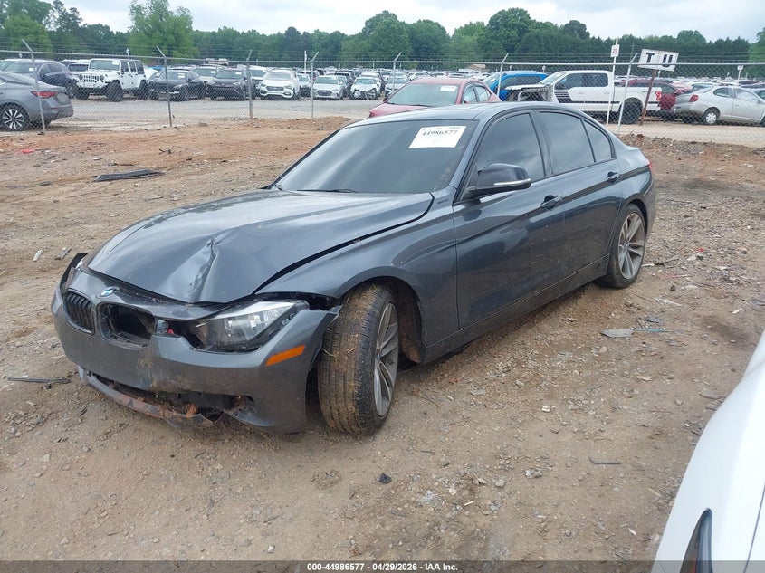 2014 BMW 3er VIN WBA3C1C55EK111542 IAAI salvage auction — FRONT END, Salvage Title, sold $1,050 on 2026-07-27 (photo 2)