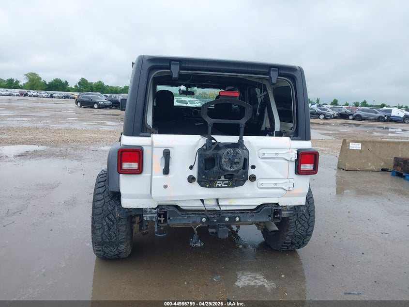 2018 Jeep Wrangler / VIN 1C4HJXDG8JW141008 IAAI salvage auction — REAR END, Original (Texas), sold $10,100 on 2026-07-06 (photo 6)