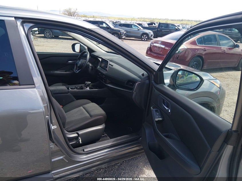 2024 Nissan Rogue VIN 5N1BT3BBXRC700406 IAAI salvage auction — REAR END, Salvage Title, sold $6,100 on 2026-07-31 (photo 5)
