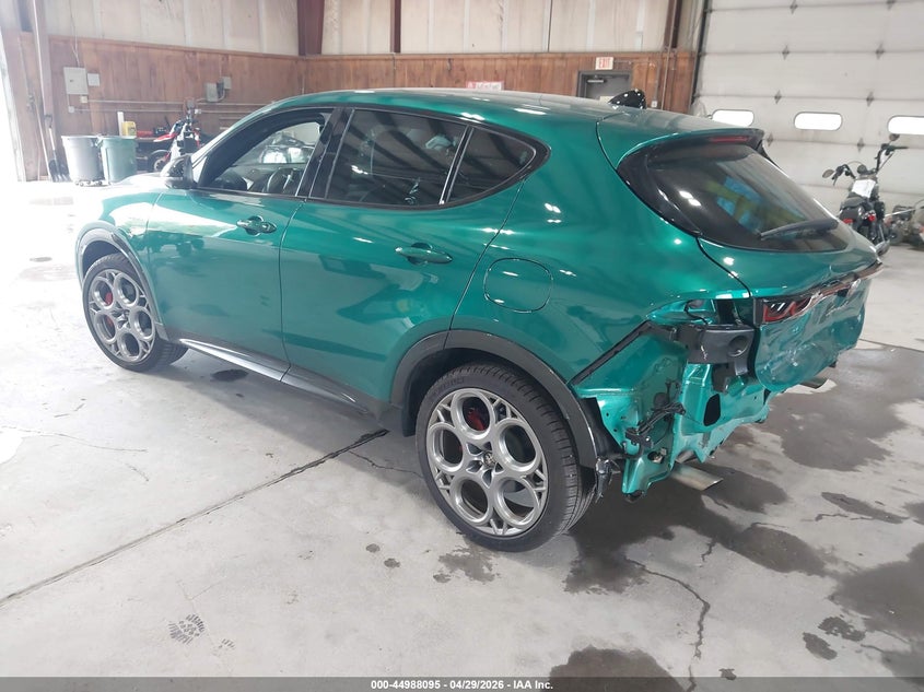 2024 Alfa romeo Tonale VIN ZASPATDW3R3056915 IAAI salvage auction — REAR END, Salvage Title, sold $14,500 on 2026-07-15 (photo 3)