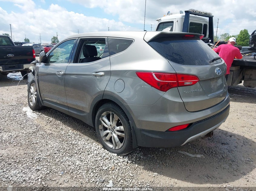 2013 Hyundai Santa fe VIN 5XYZWDLA6DG057885 IAAI salvage auction — NORMAL WEAR, Salvage Title, sold $700 on 2026-07-15 (photo 3)