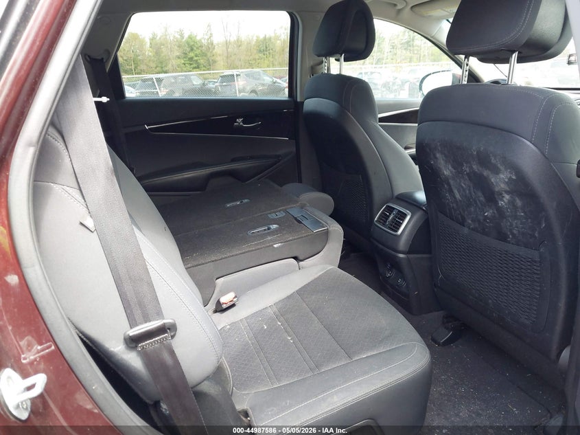 2016 Kia Sorento VIN 5XYPGDA57GG136884 IAAI salvage auction — NORMAL WEAR, Salvage (Texas), sold $1,100 on 2026-07-28 (photo 8)