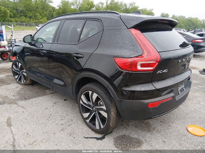 2025 Volvo Xc40 VIN YV4L12UC3S2500104 IAAI salvage auction — FRONT END, Salvage (Louisiana), sold $10,900 on 2026-07-07 (photo 3)