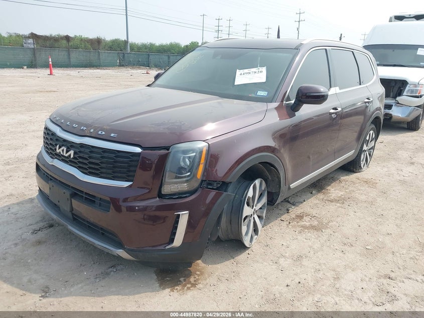 2022 Kia Telluride VIN 5XYP64HC0NG203233 IAAI salvage auction — RIGHT SIDE, Salvage Title, sold $3,850 on 2026-07-20 (photo 2)