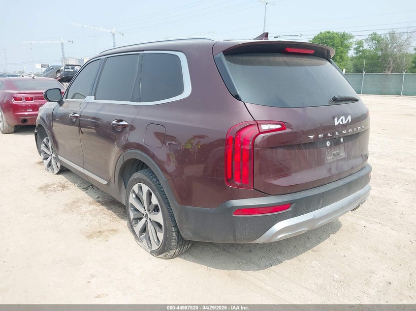 2022 Kia Telluride VIN 5XYP64HC0NG203233 IAAI salvage auction — RIGHT SIDE, Salvage Title, sold $3,850 on 2026-07-20 (photo 3)