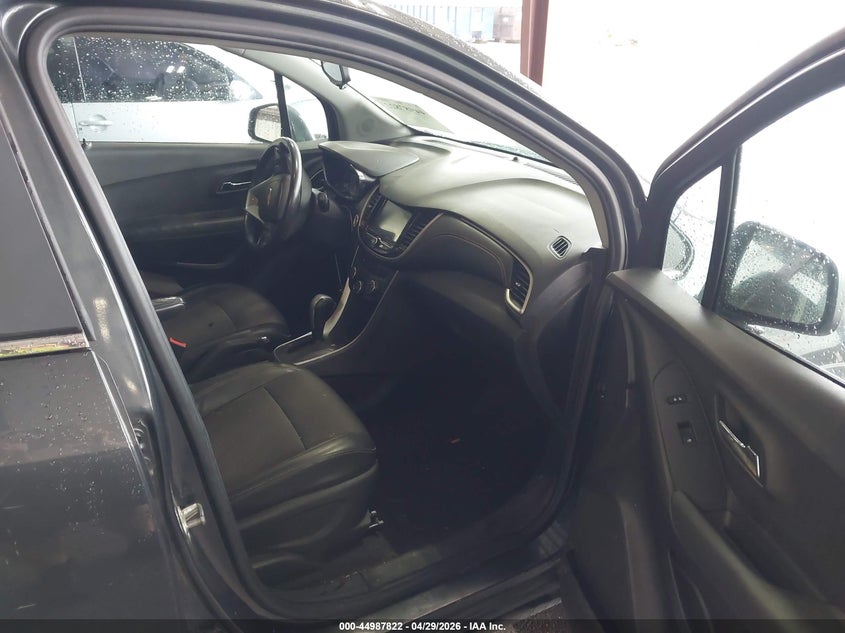 2017 Chevrolet Trax VIN 3GNCJLSB6HL183324 IAAI salvage auction — FRONT END, Clear (Indiana), sold $975 on 2026-07-19 (photo 5)