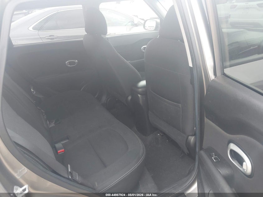 2018 Kia Soul VIN KNDJP3A54J7594192 IAAI salvage auction — RIGHT SIDE, Original (Texas), sold $1,950 on 2026-07-14 (photo 8)