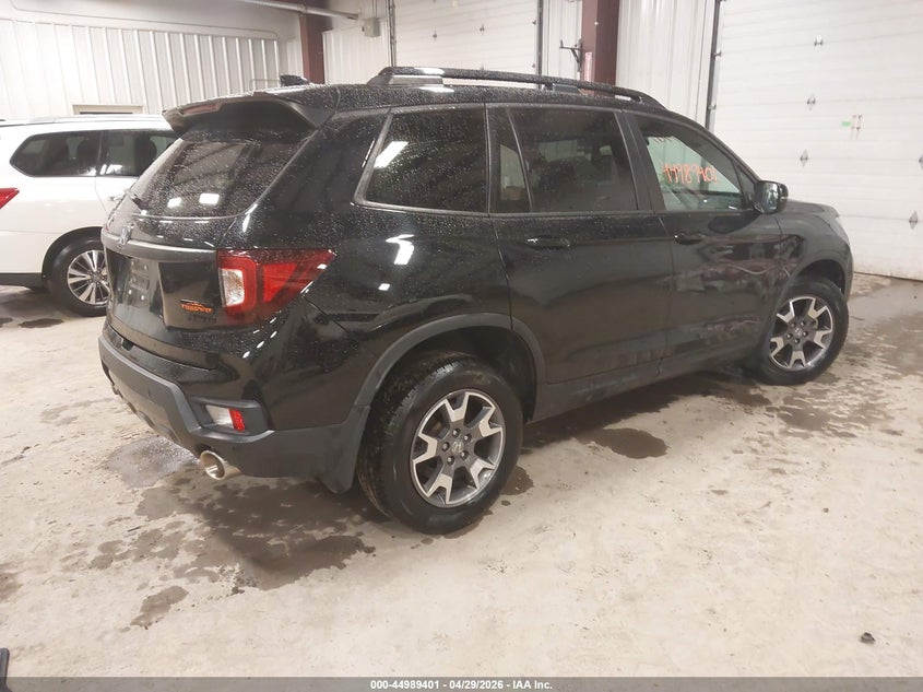 2022 Honda Passport VIN 5FNYF8H67NB011577 IAAI salvage auction — LEFT FRONT, Salvage Title, sold $8,050 on 2026-08-25 (photo 4)