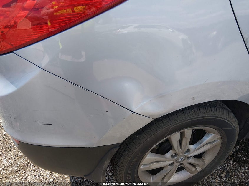 2013 Hyundai Tucson VIN KM8JU3AC3DU693546 IAAI salvage auction — SIDE, Salvage (Illinois), sold $1,100 on 2026-07-09 (photo 6)