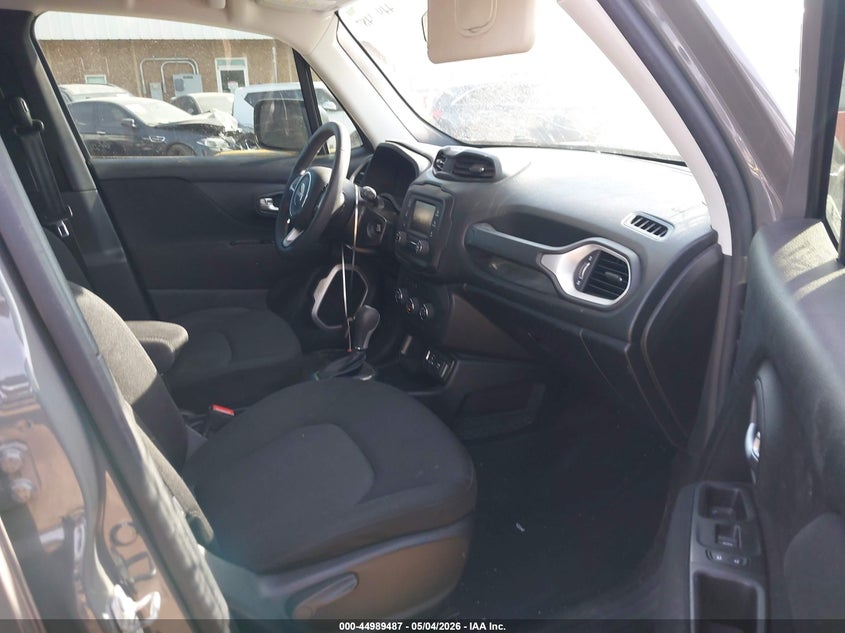 2020 Jeep Renegade VIN ZACNJAA17LPL49376 IAAI salvage auction — RIGHT SIDE, Salvage (Oklahoma), sold $3,200 on 2026-07-08 (photo 5)