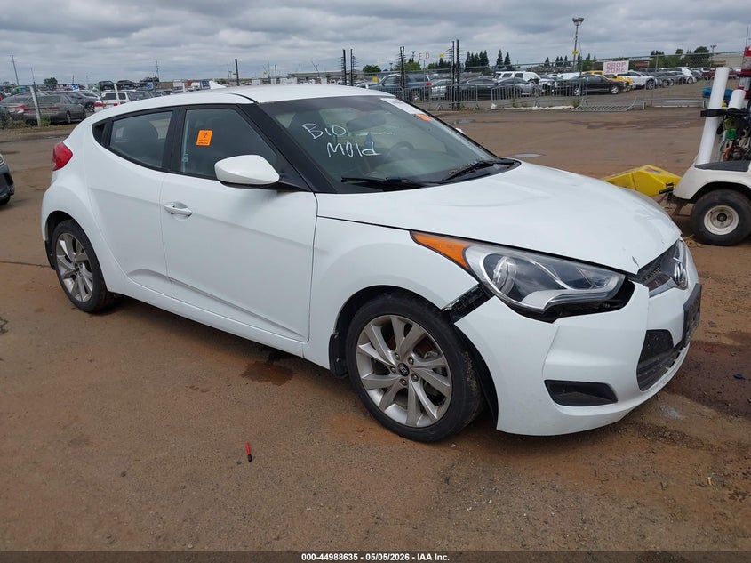 2016 Hyundai Veloster VIN KMHTC6AD6GU256652 IAAI salvage auction — NORMAL WEAR, Clear - Dealer Only (California), sold $575 on 2026-07-08 (photo 1)