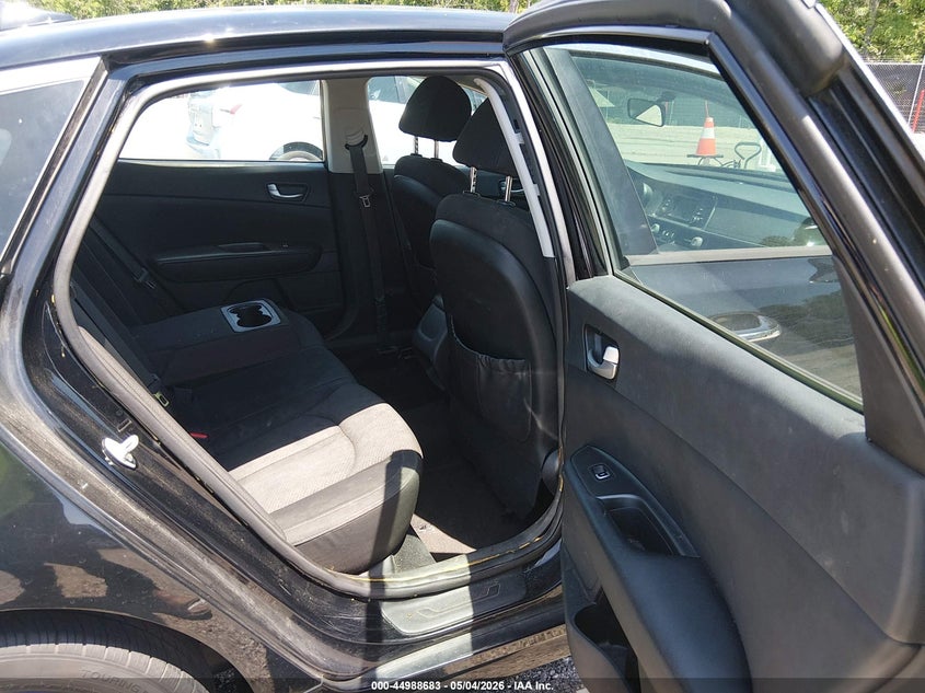 2016 Kia Optima VIN 5XXGT4L3XGG075168 IAAI salvage auction — REAR END, Clear (South Carolina), sold $900 on 2026-07-15 (photo 8)