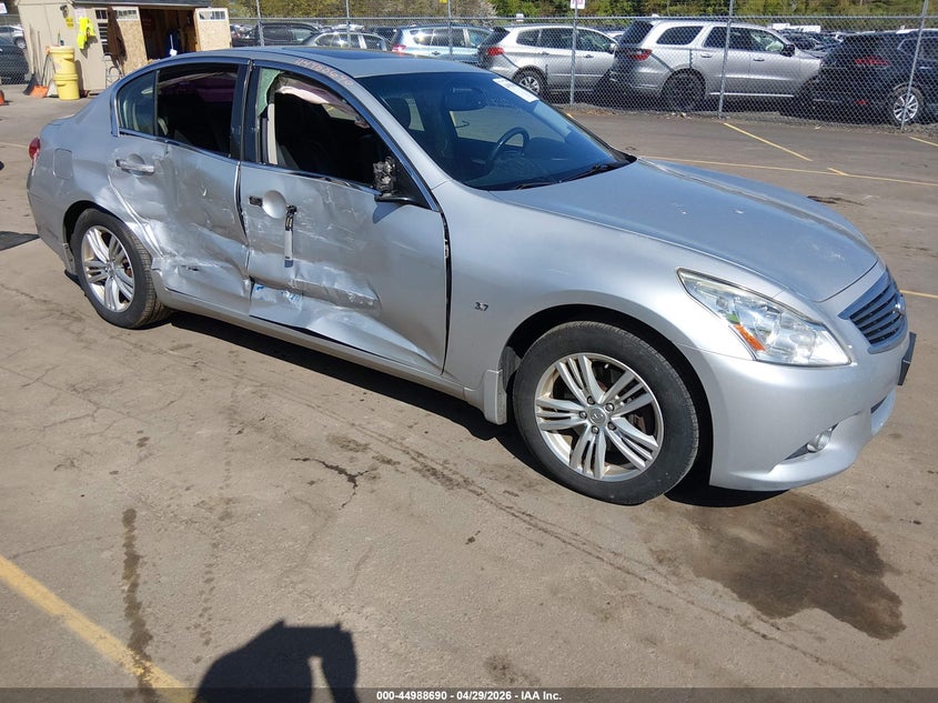 2015 Infiniti Q40 VIN JN1CV6AR4FM651201 IAAI salvage auction — RIGHT SIDE, Clear (Connecticut), sold $725 on 2026-07-09 (photo 1)