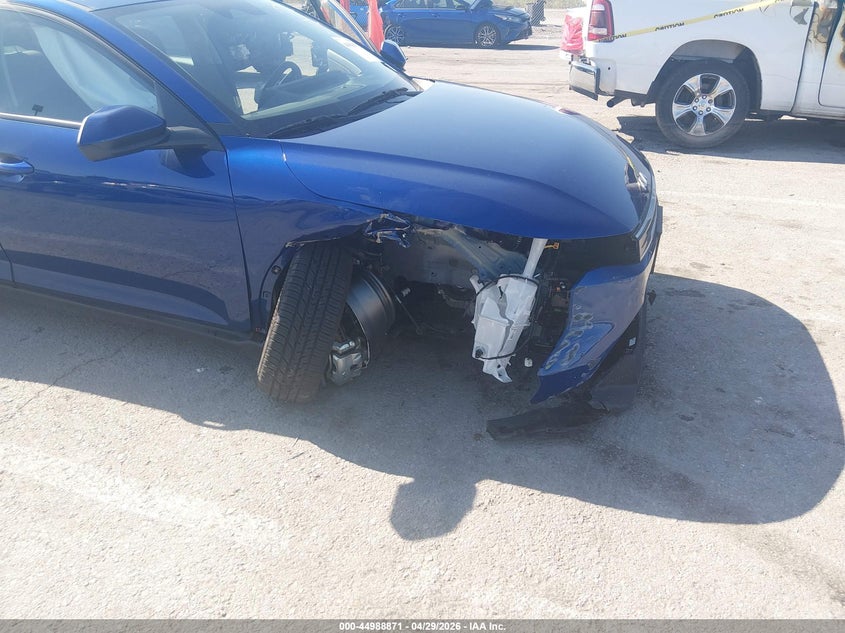 2025 Kia K4 VIN 3KPFT4DE9SE214316 IAAI salvage auction — RIGHT FRONT, Salvage Title, sold $5,300 on 2026-07-18 (photo 6)