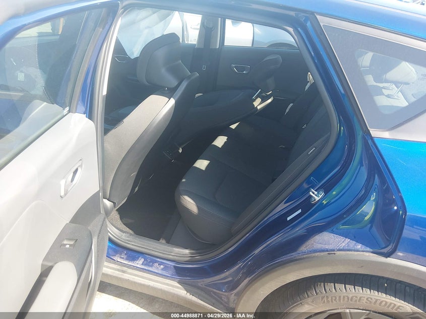 2025 Kia K4 VIN 3KPFT4DE9SE214316 IAAI salvage auction — RIGHT FRONT, Salvage Title, sold $5,300 on 2026-07-18 (photo 8)