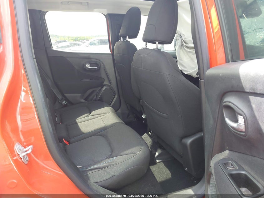 2021 Jeep Renegade VIN ZACNJDBB1MPM57129 IAAI salvage auction — EXTERIOR BURN, Clear (Oklahoma), sold $950 on 2026-07-28 (photo 8)