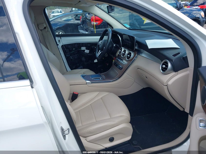 2021 Mercedes-benz Glc VIN W1N0G8EB9MV304904 IAAI salvage auction — LEFT SIDE, Salvage (Massachusetts), sold $7,550 on 2026-07-10 (photo 5)