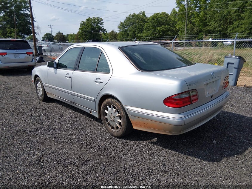 2001 Mercedes-benz E-class VIN WDBJF65J01B184674 IAAI salvage auction — RIGHT FRONT, Salvage (South Carolina), sold $425 on 2026-07-07 (photo 3)