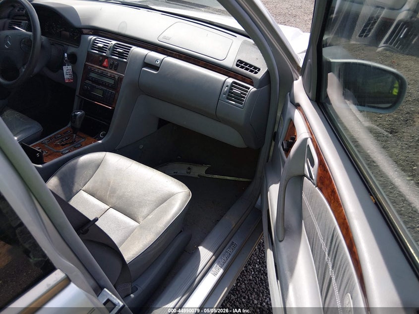 2001 Mercedes-benz E-class VIN WDBJF65J01B184674 IAAI salvage auction — RIGHT FRONT, Salvage (South Carolina), sold $425 on 2026-07-07 (photo 5)