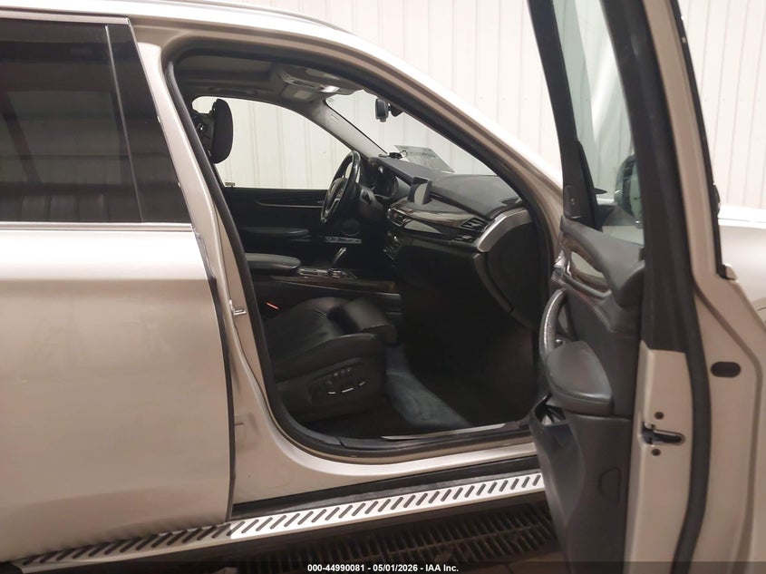 2015 BMW X5 VIN 5UXKR0C51F0K57990 IAAI salvage auction — REAR END, Regular (South Dakota), sold $2,900 on 2026-07-29 (photo 5)