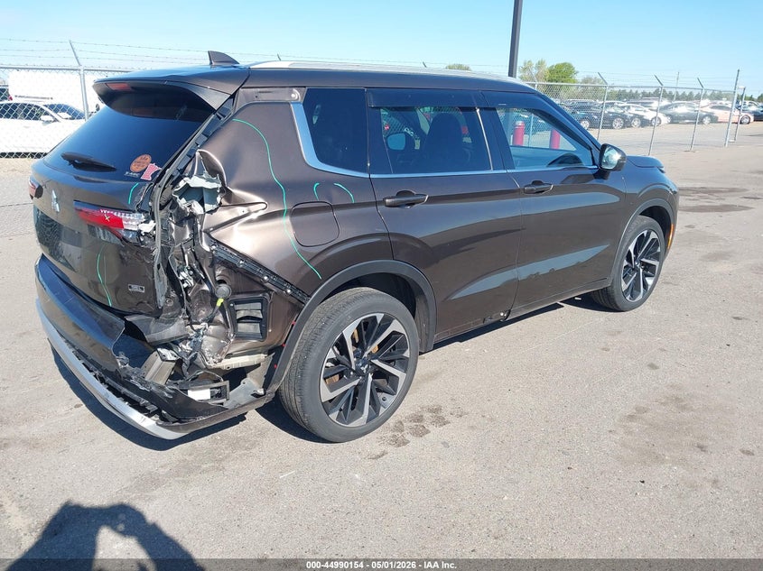 2022 Mitsubishi Outlander VIN JA4J4VA84NZ070995 IAAI salvage auction — RIGHT REAR, Salvage (Minnesota), sold $9,900 on 2026-07-06 (photo 4)