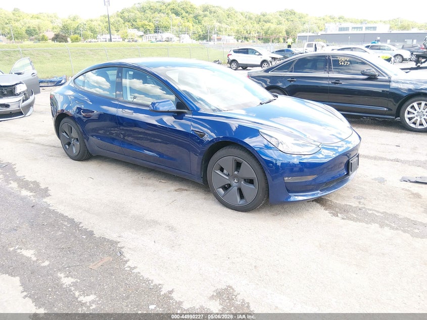 2022 Tesla Model 3 VIN 5YJ3E1EB2NF208047 IAAI salvage auction — SIDE, Salvage (Missouri), sold $9,450 on 2026-07-14 (photo 1)