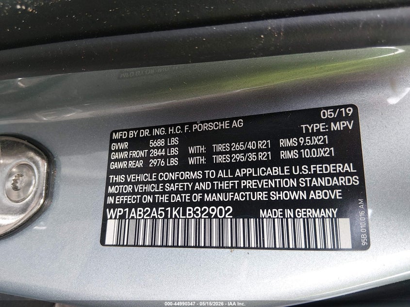 2019 Porsche Macan VIN WP1AB2A51KLB32902 IAAI salvage auction — ENGINE DAMAGE, Salvage Title, sold $3,300 on 2026-07-28 (photo 9)