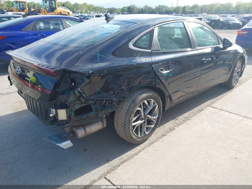 2023 Hyundai Sonata VIN KMHL64JA7PA267971 IAAI salvage auction — REAR END, Salvage (Illinois), sold $4,350 on 2026-07-14 (photo 4)