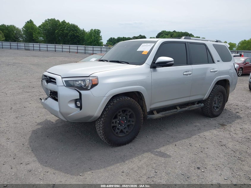 2023 Toyota 4runner VIN JTENU5JR5P6209693 IAAI salvage auction — FRONT END, Wait Title, sold $17,100 on 2026-07-08 (photo 2)