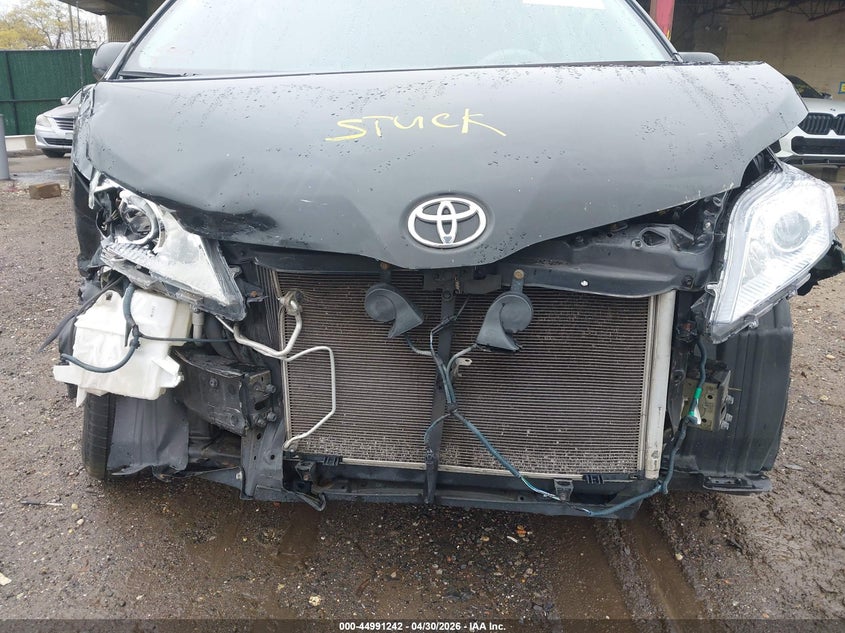 2011 Toyota Sienna VIN 5TDKK3DC8BS171801 IAAI salvage auction — FRONT END, Mv-907A (New York), sold $650 on 2026-07-28 (photo 6)