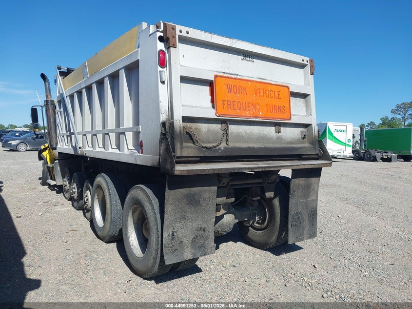 2007 Freightliner M2 VIN 1FVHC5DE37HY37953 IAAI salvage auction — FRONT END, Salvage (Virginia), sold $6,200 on 2026-07-08 (photo 3)