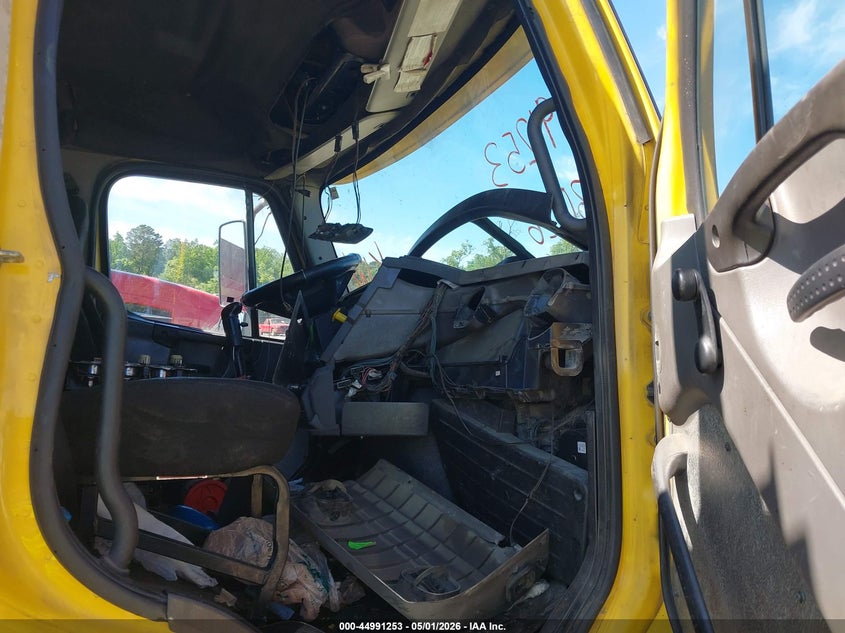 2007 Freightliner M2 VIN 1FVHC5DE37HY37953 IAAI salvage auction — FRONT END, Salvage (Virginia), sold $6,200 on 2026-07-08 (photo 7)