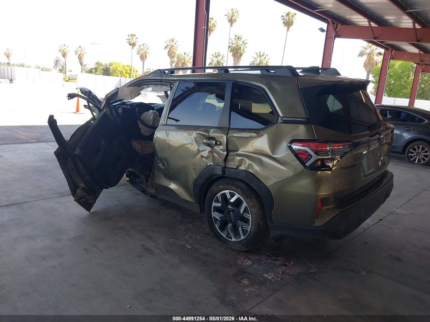 2025 Subaru Forester VIN JF2SLDBC7SH517915 IAAI salvage auction — FRONT END, Salvage (California), sold $25 on 2026-07-28 (photo 3)