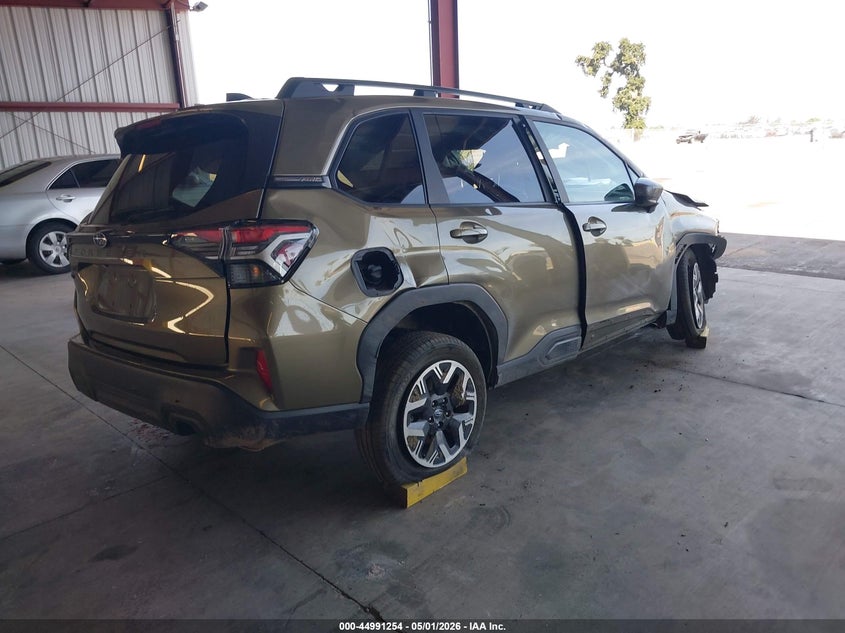 2025 Subaru Forester VIN JF2SLDBC7SH517915 IAAI salvage auction — FRONT END, Salvage (California), sold $25 on 2026-07-28 (photo 4)