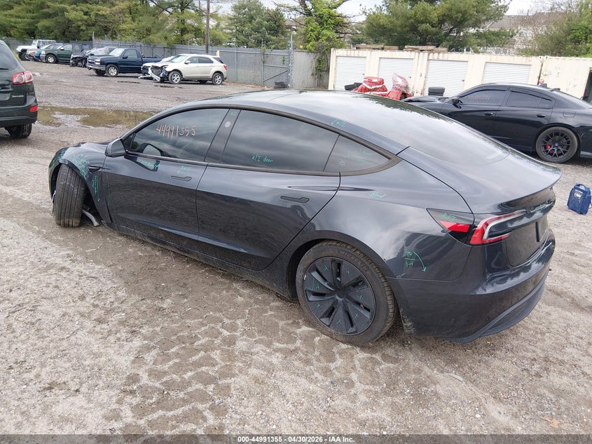 2025 Tesla Model 3 VIN 5YJ3E1EA4SF989799 IAAI salvage auction — SIDE, Salvage (Pennsylvania), sold $11,600 on 2026-07-28 (photo 3)