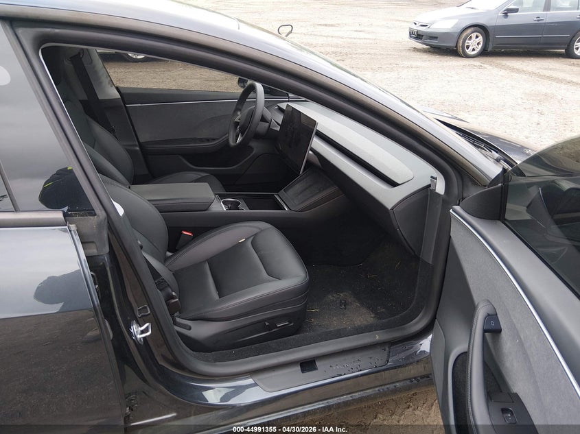 2025 Tesla Model 3 VIN 5YJ3E1EA4SF989799 IAAI salvage auction — SIDE, Salvage (Pennsylvania), sold $11,600 on 2026-07-28 (photo 5)