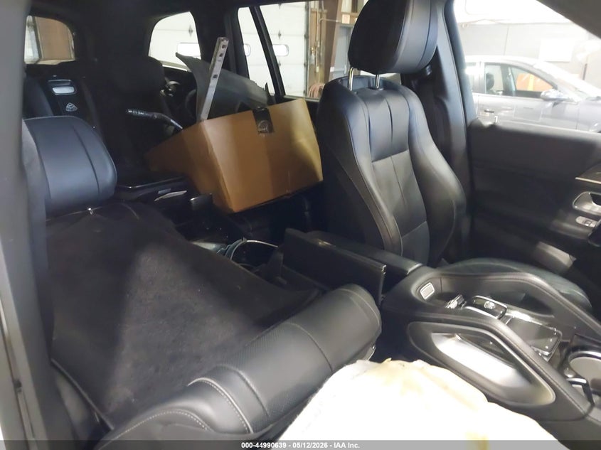 2023 Mercedes-benz Maybach VIN 4JGFF8HB3PA990560 IAAI salvage auction — UNDERCARRIAGE, Mv-907A (New York), sold $35,550 on 2026-07-20 (photo 8)