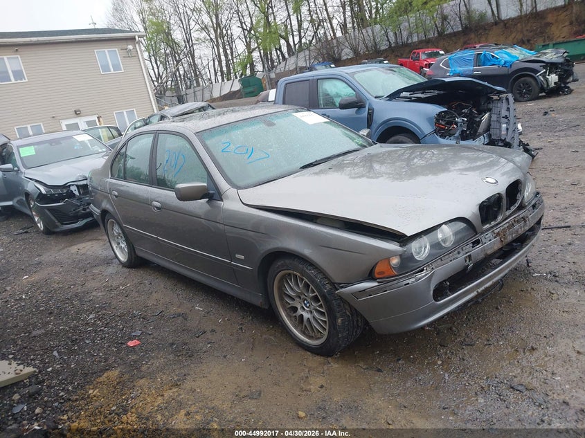 2002 BMW 5er VIN WBADT53492CE93683 IAAI salvage auction — FRONT & REAR, Salvage (Pennsylvania), sold $600 on 2026-07-21 (photo 1)