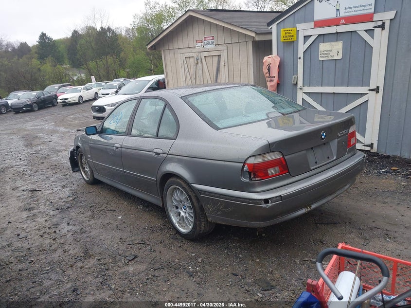 2002 BMW 5er VIN WBADT53492CE93683 IAAI salvage auction — FRONT & REAR, Salvage (Pennsylvania), sold $600 on 2026-07-21 (photo 3)